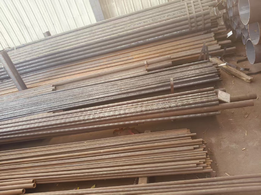 国内无缝管产量与销路行情